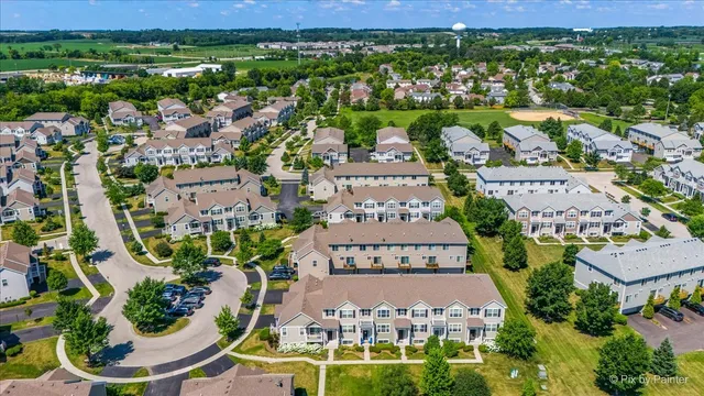 $289,000 | 1664 Ruby Drive, Pingree Grove, IL 60140