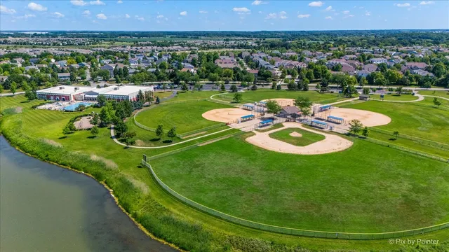 $289,000 | 1664 Ruby Drive, Pingree Grove, IL 60140