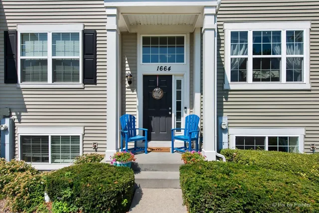 $289,000 | 1664 Ruby Drive, Pingree Grove, IL 60140