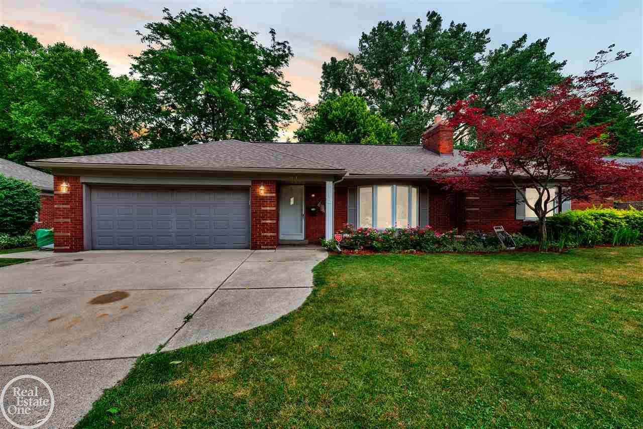 860 Shoreham Road Grosse Pointe, MI 48236 - Photo 2 of 43 50016432-1.JPG