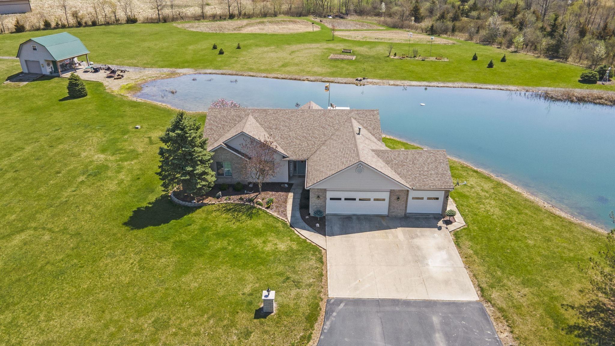 3704 North County Line Road East Huntertown, IN 46748 - Photo 5 of 33