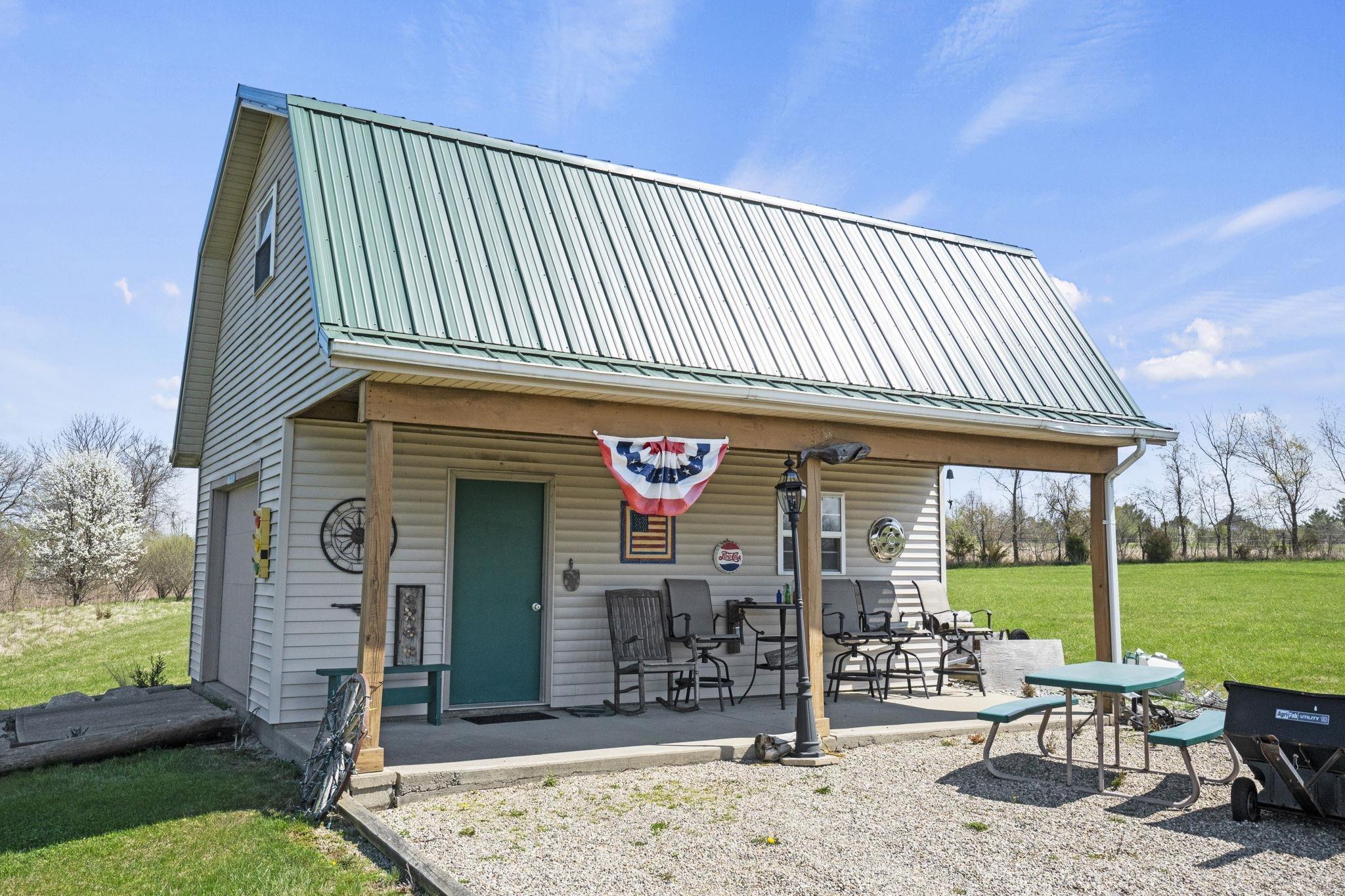 3704 North County Line Road East Huntertown, IN 46748 - Photo 7 of 33