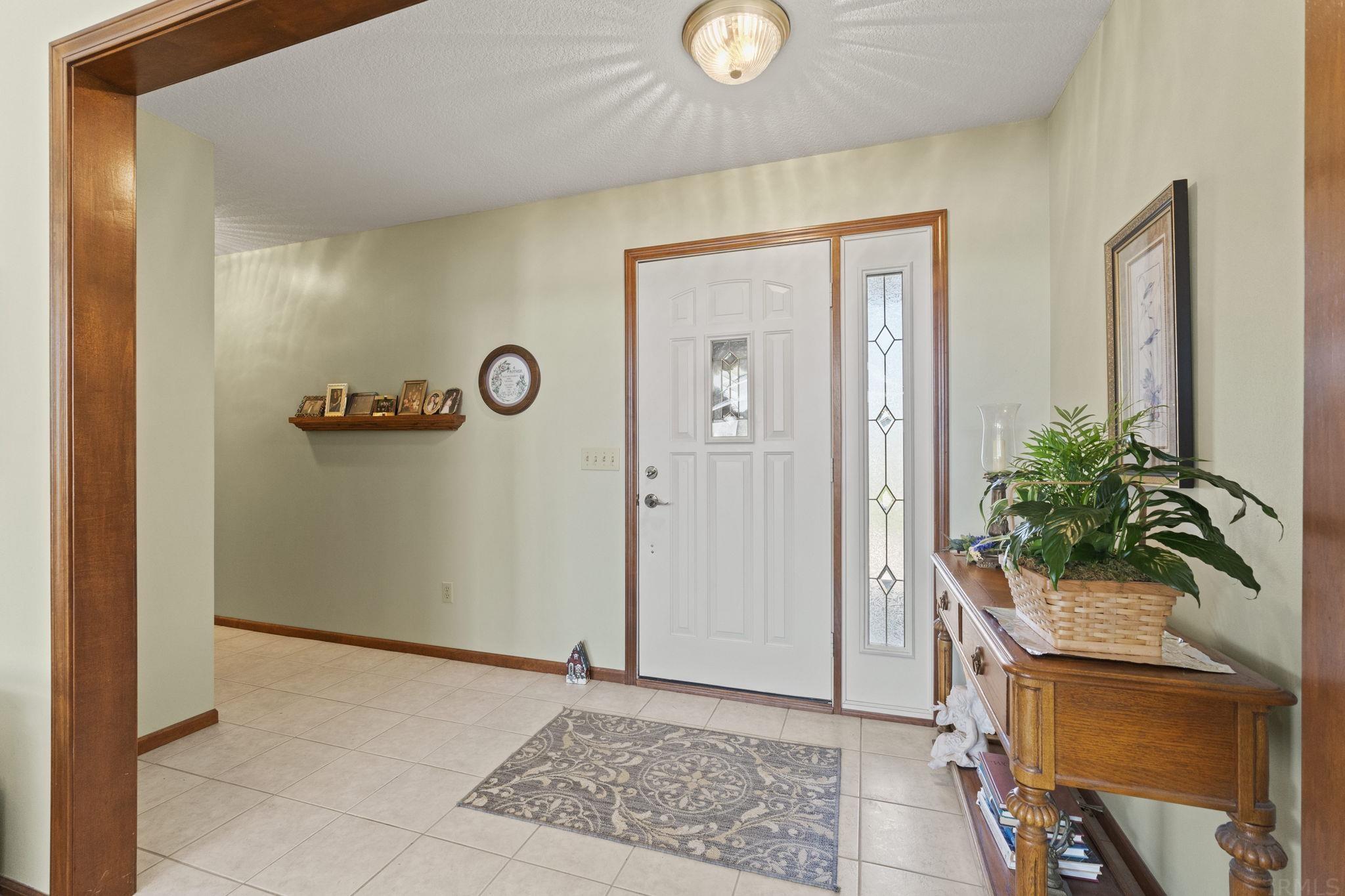 3704 North County Line Road East Huntertown, IN 46748 - Photo 8 of 33
