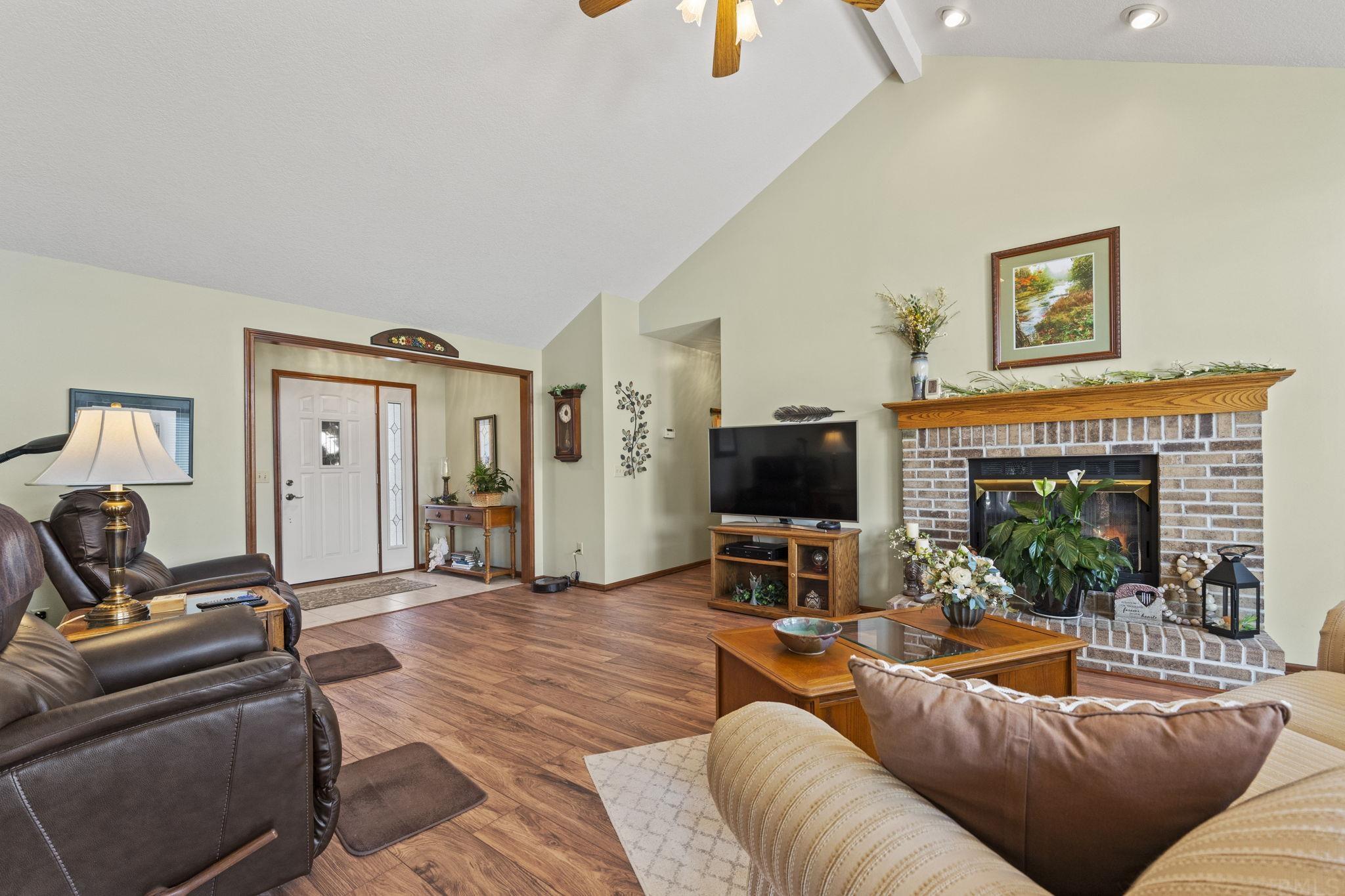3704 North County Line Road East Huntertown, IN 46748 - Photo 10 of 33