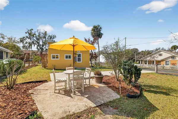 $369,000 | 342 South Clayton Street, Mount Dora, FL 32757