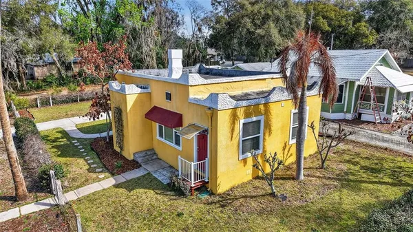 $369,000 | 342 South Clayton Street, Mount Dora, FL 32757