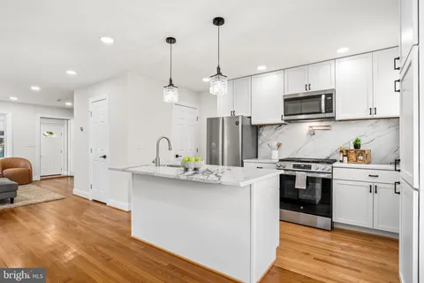 $579,000 | 1712 U Street Southeast, Washington, DC 20020