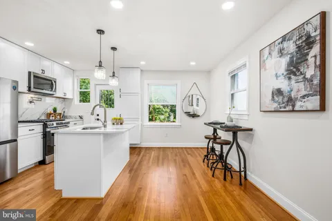 $579,000 | 1712 U Street Southeast, Washington, DC 20020