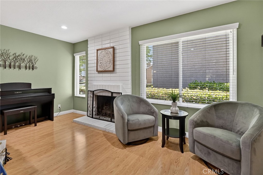 25 Cheyenne Irvine, CA 92604 - Photo 4 of 31