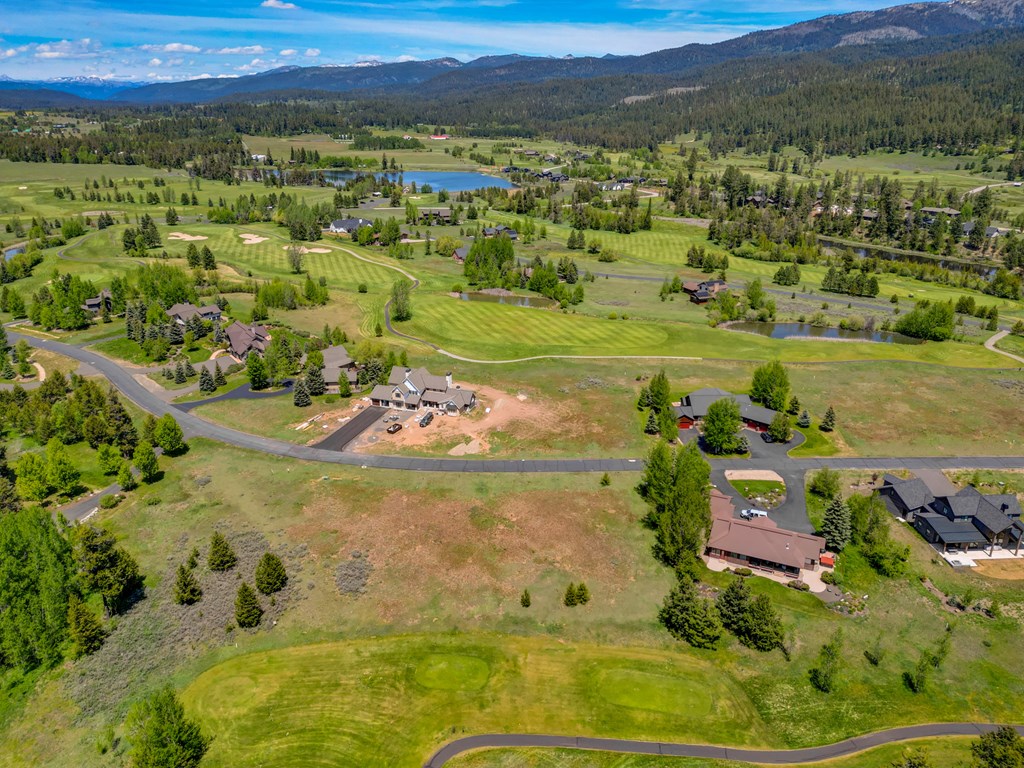 249 West Jug Road, Unit 32 McCall, ID 83638 - Photo 48 of 55
