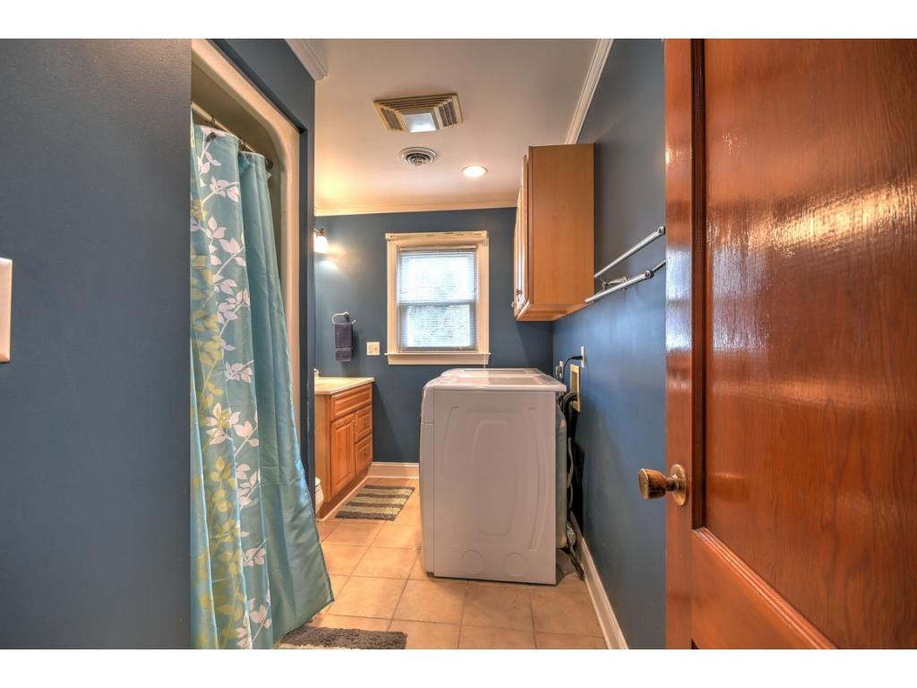 4121 Ridge Road Kingsport, TN 37660 - Photo 9 of 19 Photo 9