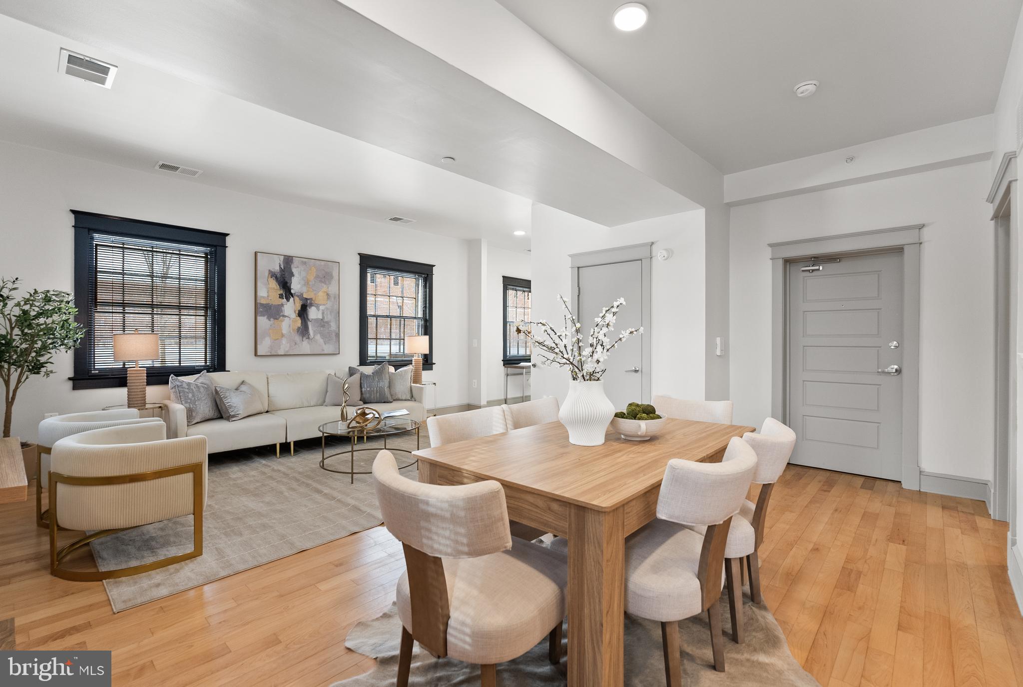 9071 Power House Road, Unit 103 Lorton, VA 22079 - Photo 7 of 48 Enjoy festive feasts with friends.