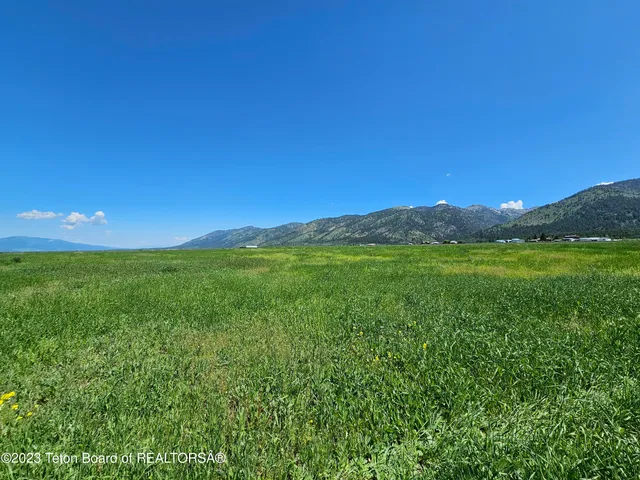 $175,000 | 6 North Loulie Lane, Thayne, WY 83127