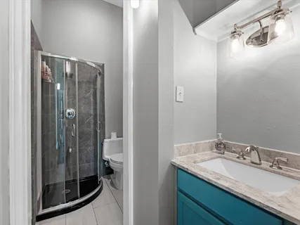 $449,000 | 3610 Chenevert Street, Houston, TX 77004