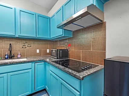 $449,000 | 3610 Chenevert Street, Houston, TX 77004