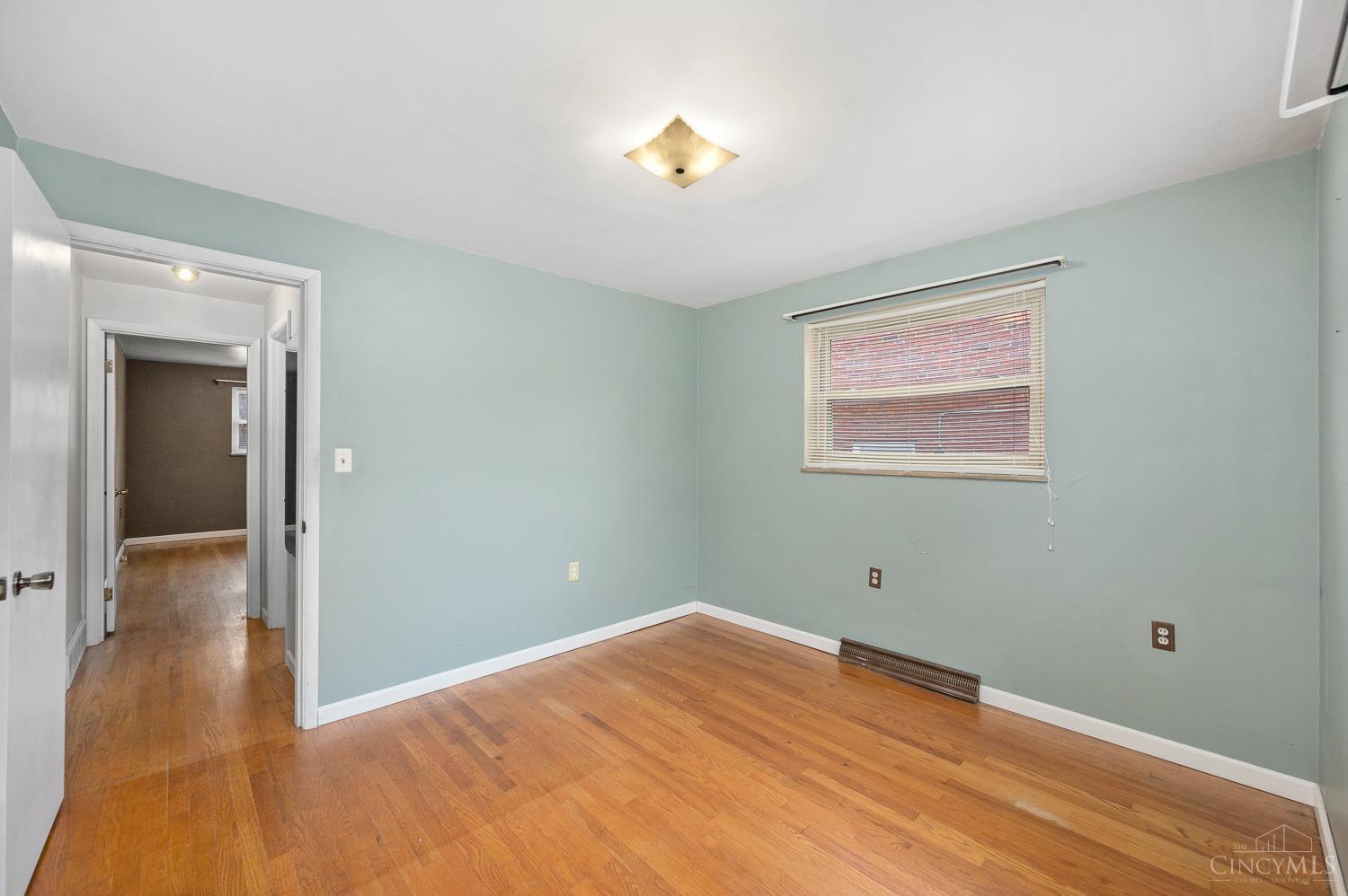 4572 Hunt Road Blue Ash, OH 45242 - Photo 18 of 35