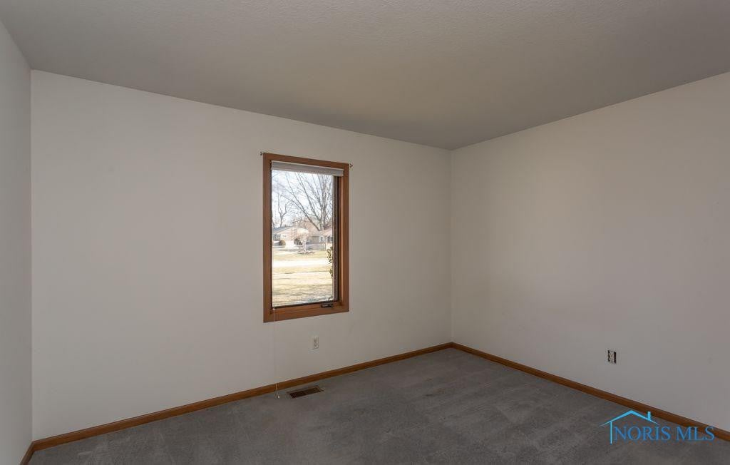 946 Kinder Road Toledo, OH 43615 - Photo 25 of 35 Gallery Image 25