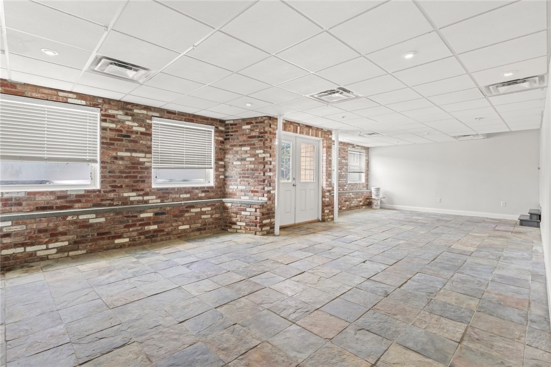 1251 Mendon Road Cumberland, RI 02864 - Photo 20 of 33