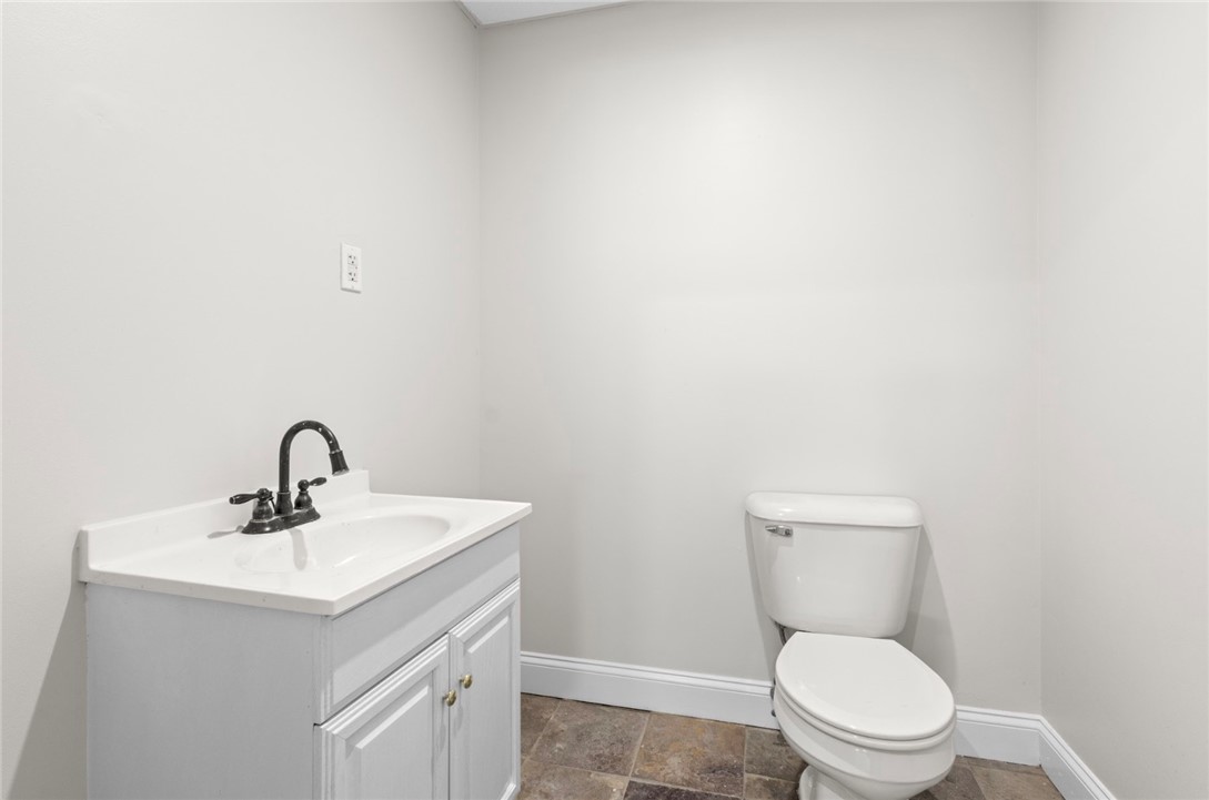 1251 Mendon Road Cumberland, RI 02864 - Photo 22 of 33