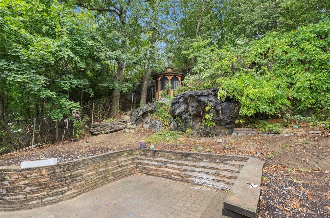 1251 Mendon Road Cumberland, RI 02864 - Photo 30 of 33