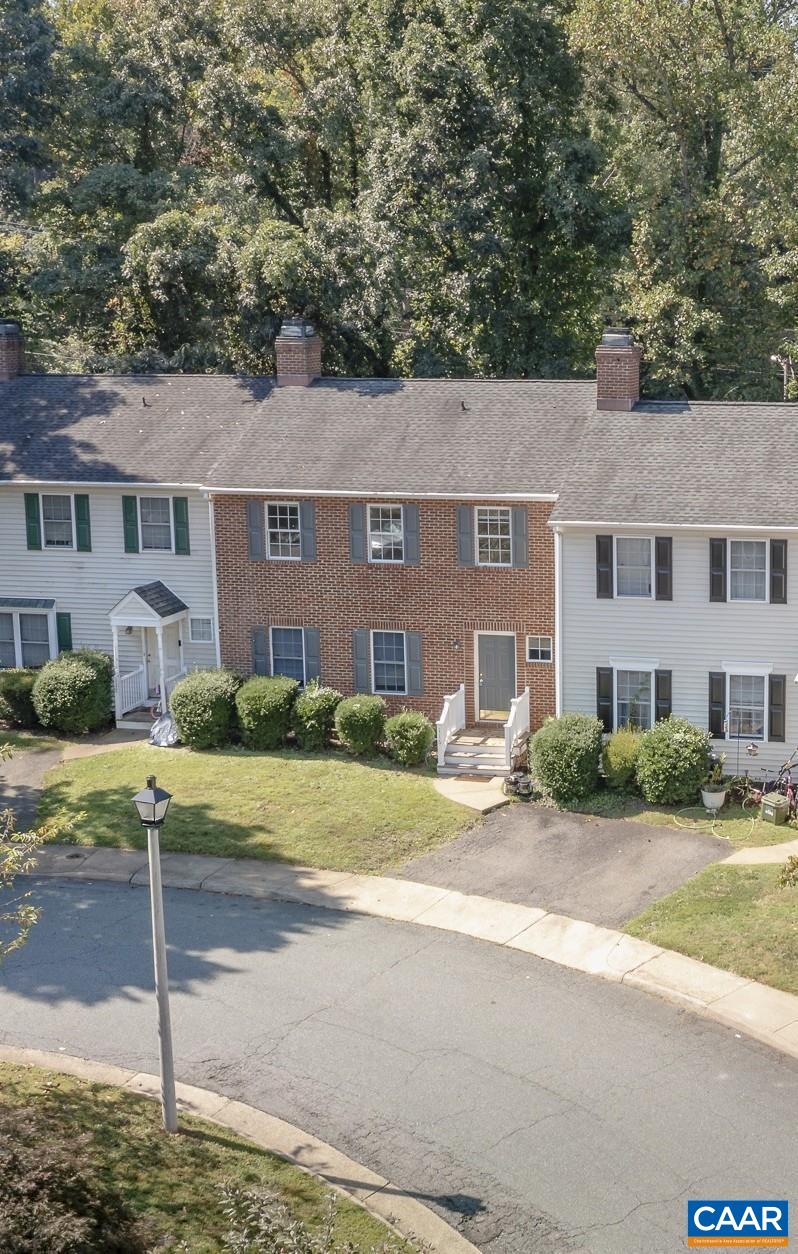 116 Brandywine Court Charlottesville, VA 22901 - Photo 2 of 19
