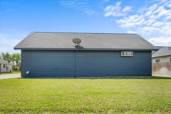 $392,000 | 1207 Pecan Street, Brenham, TX 77833