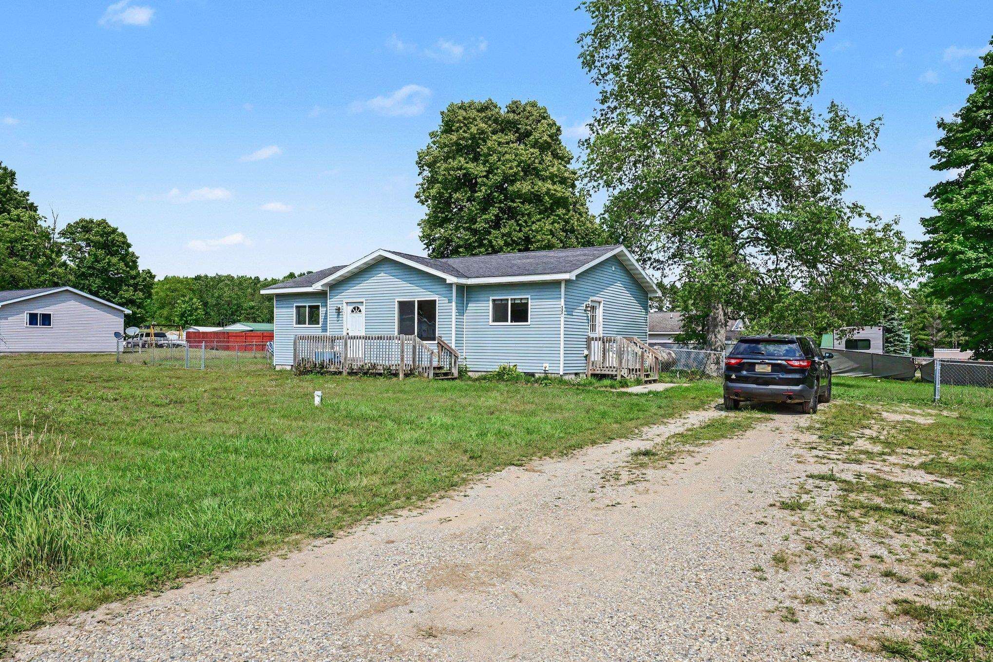 3328 Clyde Road Mesick, MI 49668 - Photo 2 of 30 1948513-82dd3545-92e8-4c1c-9e46-cd72a65f8c65.JPG