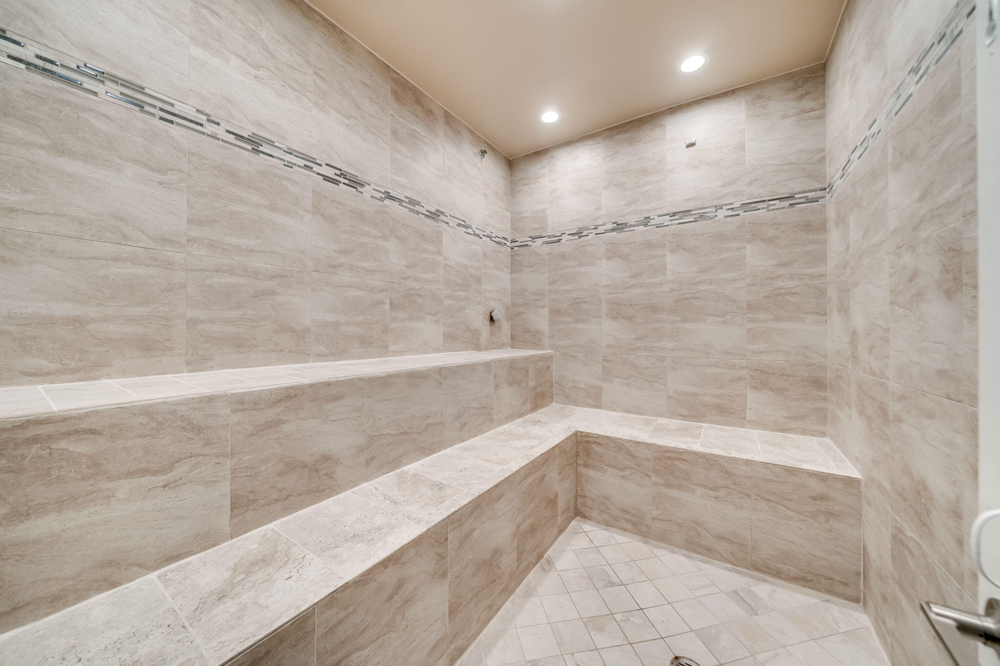 8116 Severn Drive, Unit C Boca Raton, FL 33433 - Photo 44 of 52 a bathroom with a bathtub