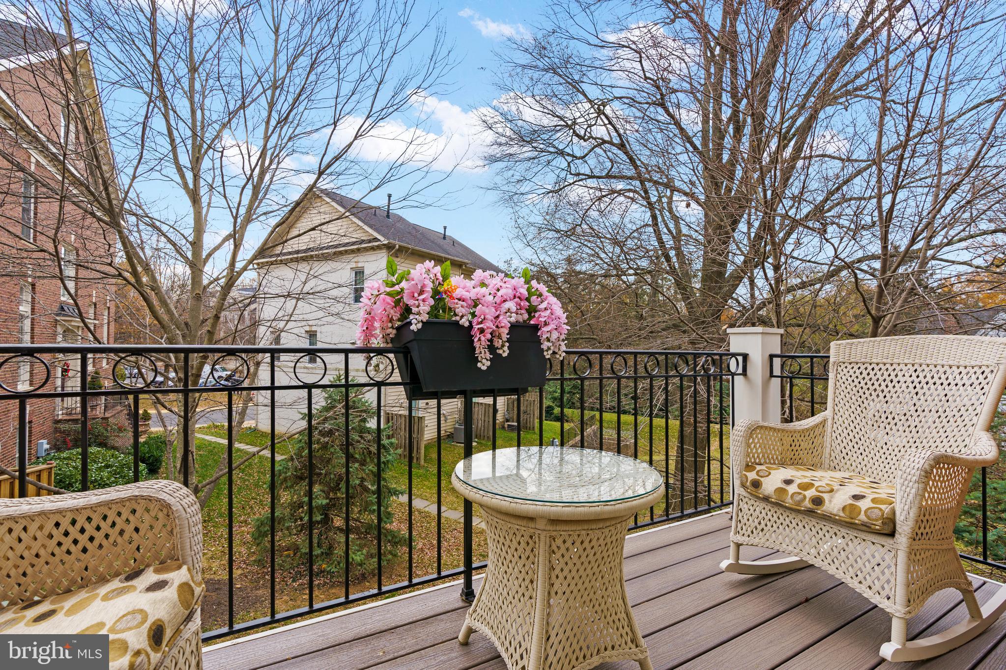 7429 Seneca Ridge Drive McLean, VA 22102 - Photo 19 of 48 Balcony