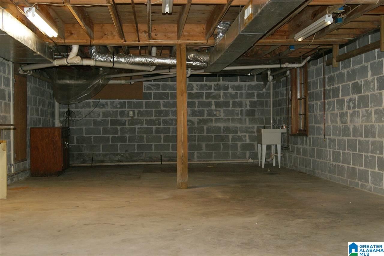 1028 Willowbrook Road Birmingham, AL 35215 - Photo 34 of 39