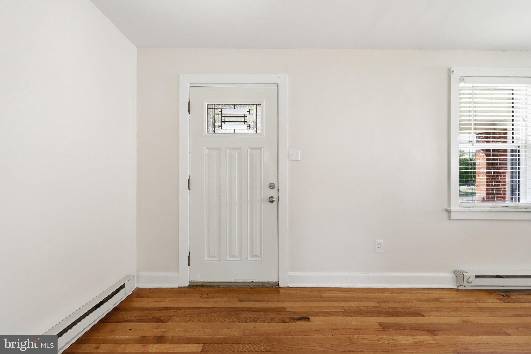 624 Military Road Frederick, MD 21702 - Photo 6 of 53 Suite A- Foyer