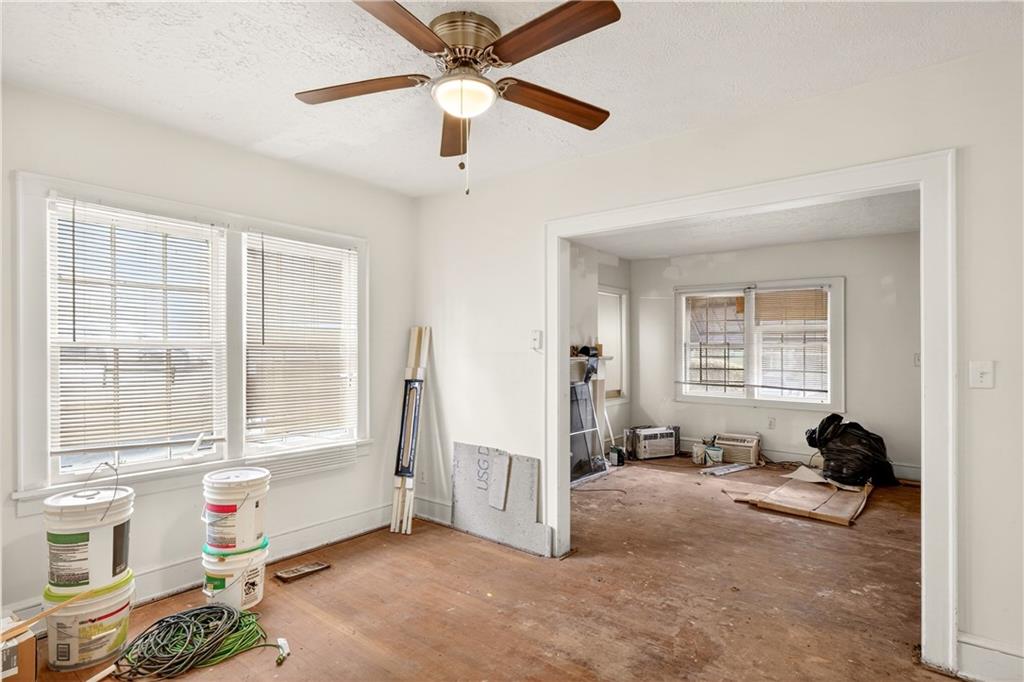 1757 Derry Avenue Southwest Atlanta, GA 30310 - Photo 11 of 28