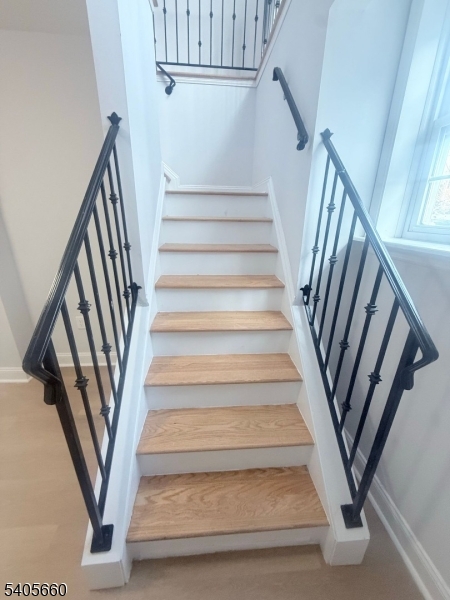 26 Locust Drive, Unit 47 Summit, NJ 07901 - Photo 8 of 12 a view of entryway