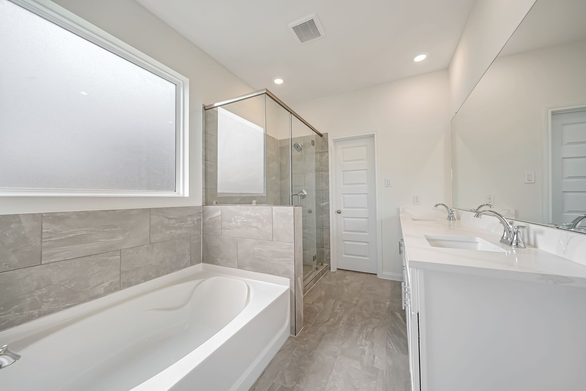 20630 Dynamic Court Humble, TX 77338 - Photo 10 of 24 Owner's Ensuite Bath