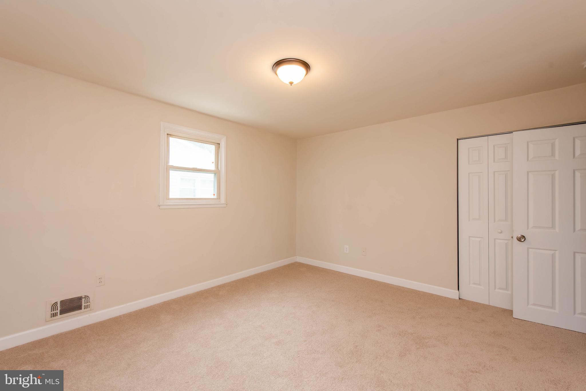 516 Gwynnvale Road Baltimore, MD 21208 - Photo 11 of 29 Owner's Bedroom