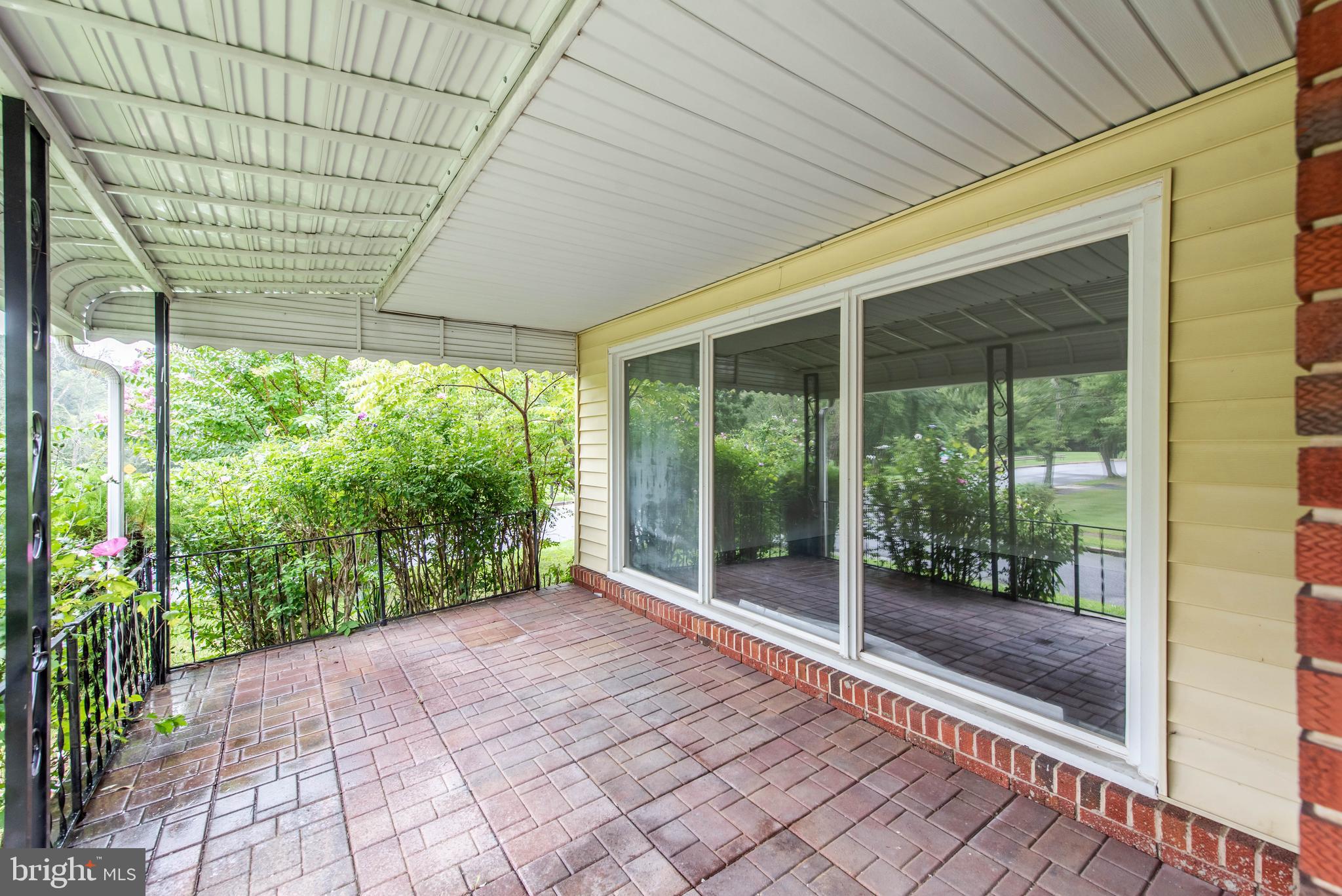 516 Gwynnvale Road Baltimore, MD 21208 - Photo 20 of 29 Front Porch