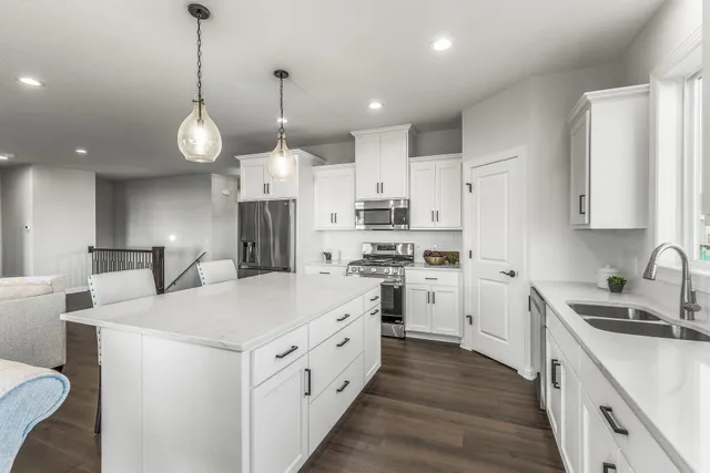 $579,900 | 225 10th Avenue Northeast, Hutchinson, MN 55350