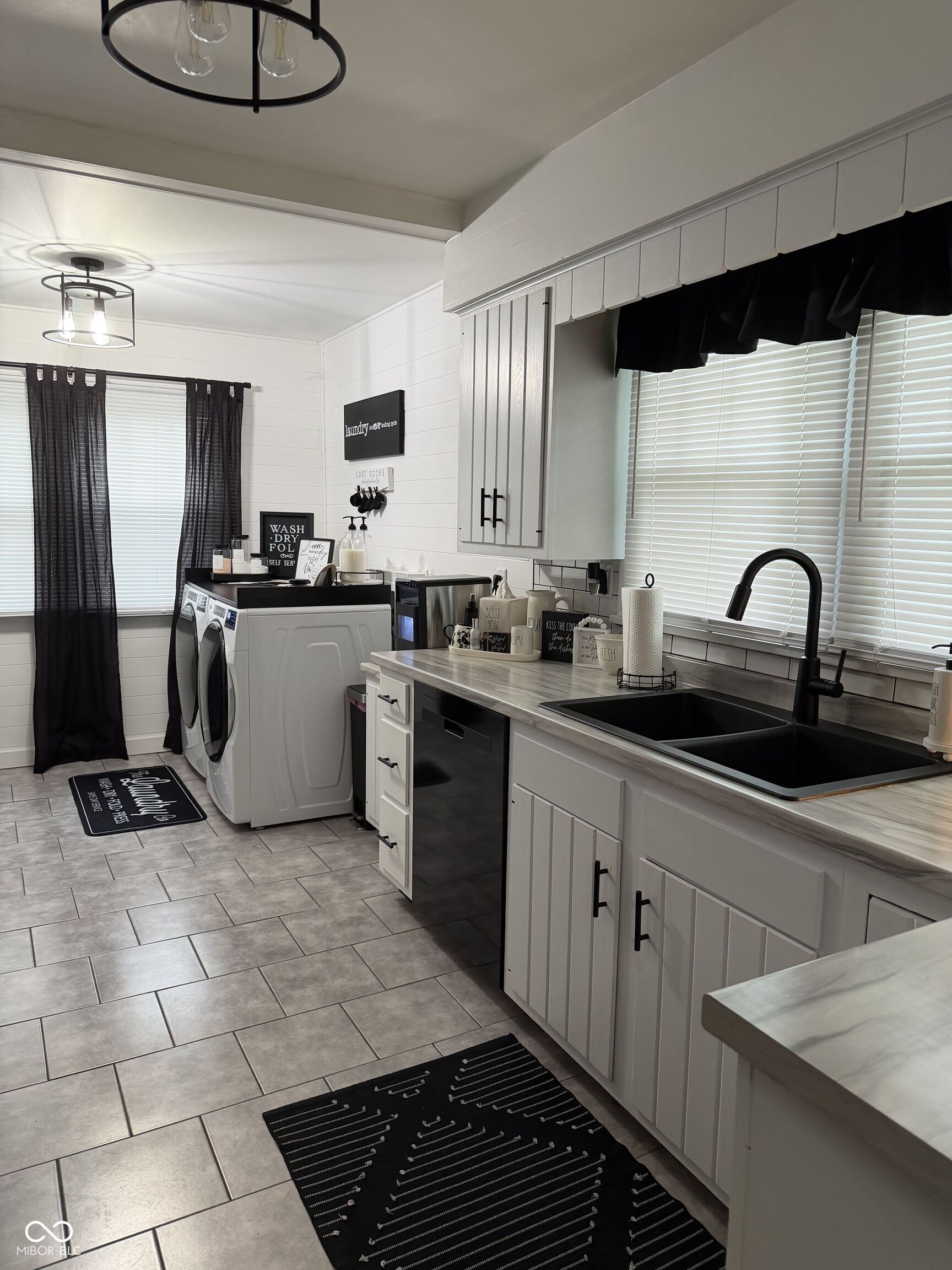 3005 Indiana Avenue Columbus, IN 47201 - Photo 12 of 25
