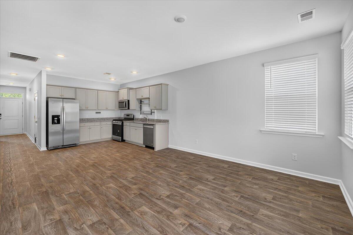 1081 Peridote Way Ladson, SC 29456 - Photo 7 of 26 19-Brandi Sanicharr - DSC03805