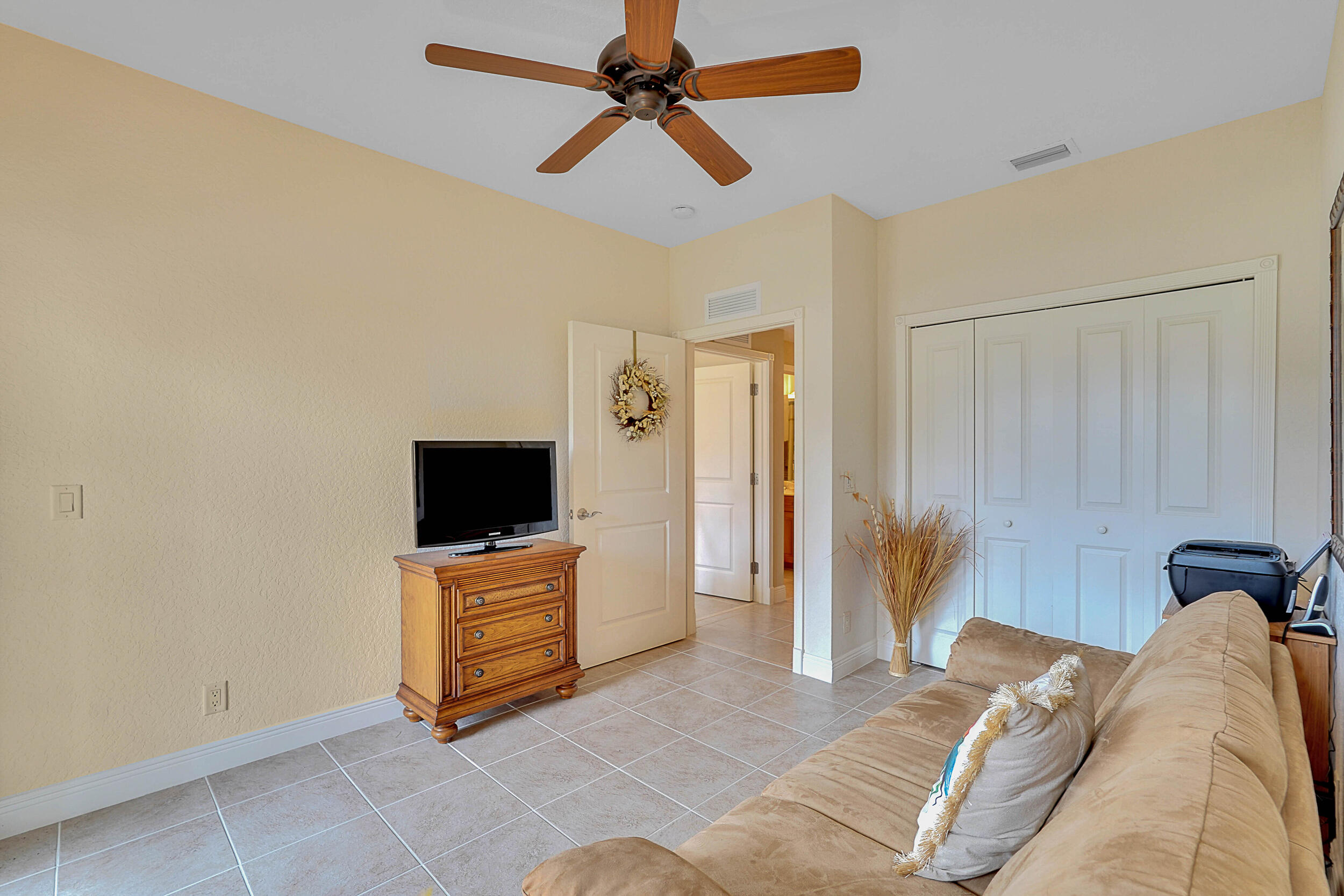 204 Del Sol Circle Tequesta, FL 33469 - Photo 27 of 43 Den