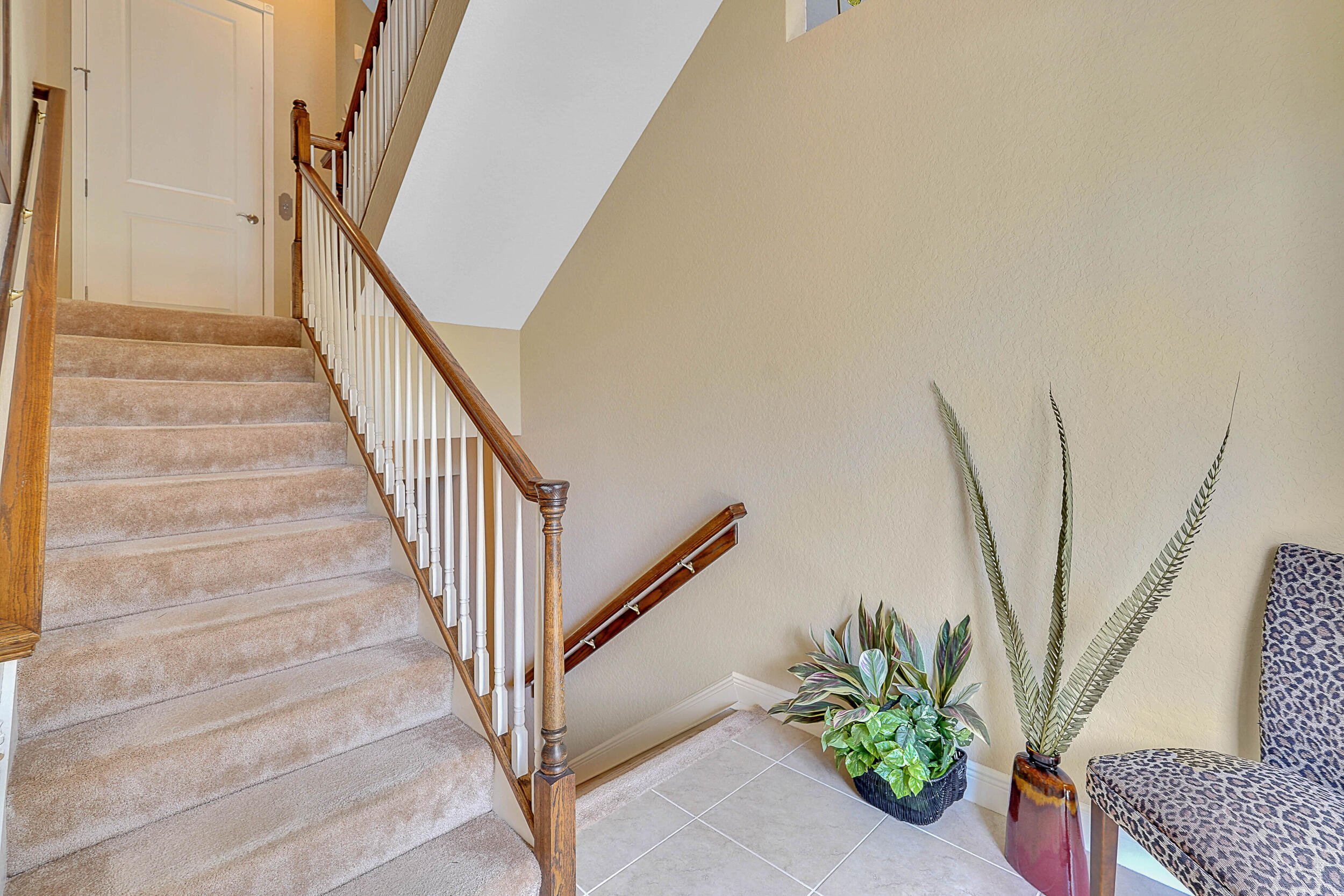 204 Del Sol Circle Tequesta, FL 33469 - Photo 31 of 43 Entry