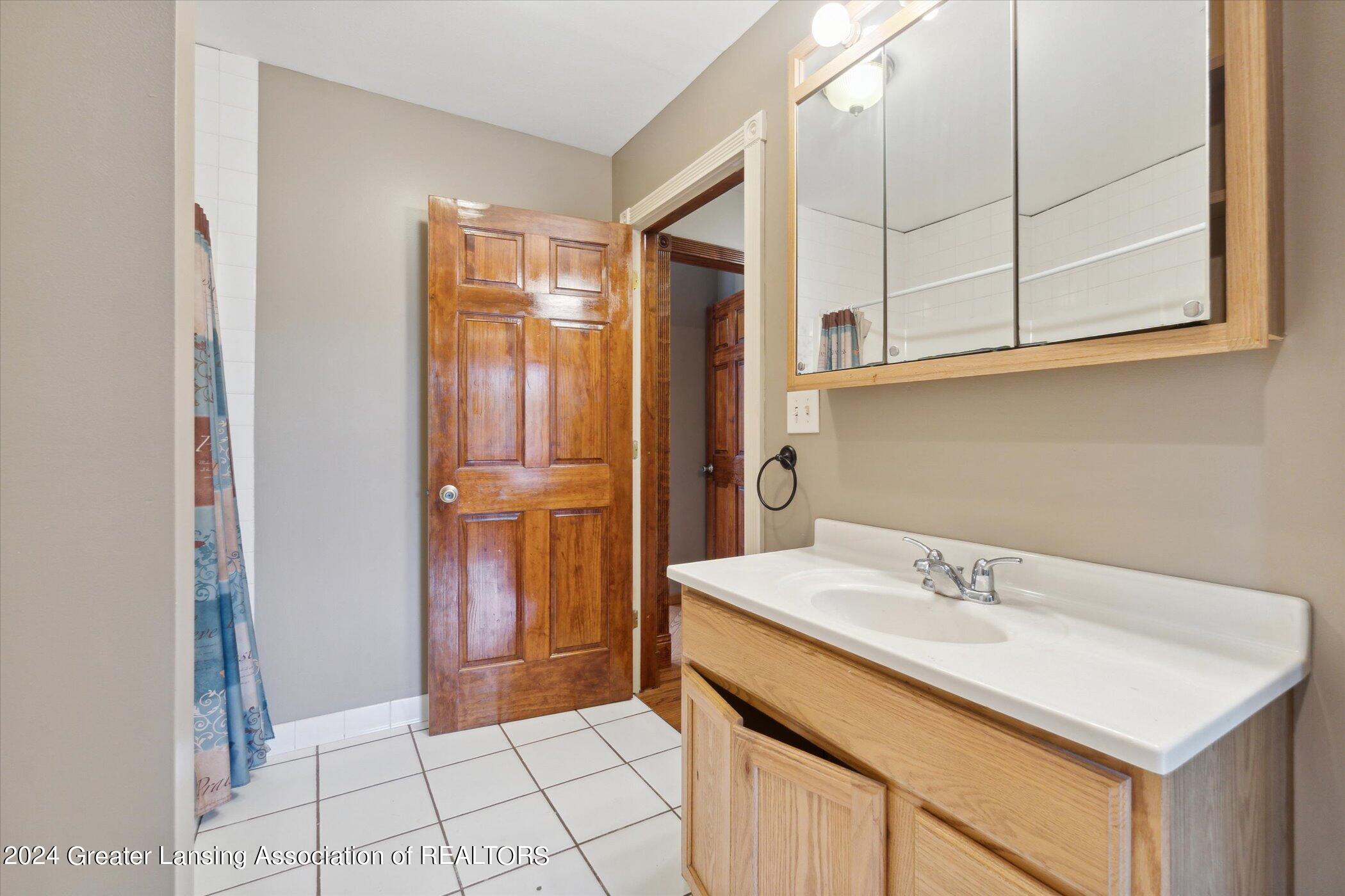 12235 Ruppert Road Perry, MI 48872 - Photo 27 of 63 27-12235-Ruppert-Rd-Perry-MI-48872-Windo