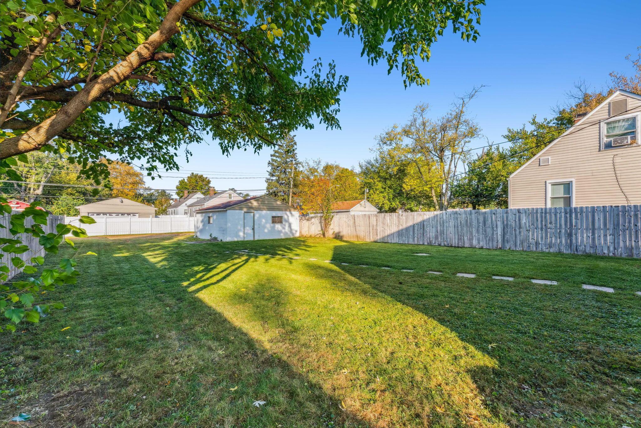 3387 Karl Road Columbus, OH 43224 - Photo 23 of 28 6-web-or-mls-3387-karl-rd