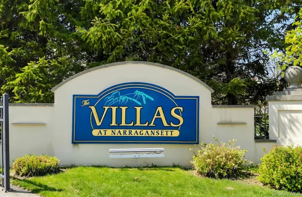 $549,990 | 604 Narragansett Villas Drive, Lindenhurst, NY 11757