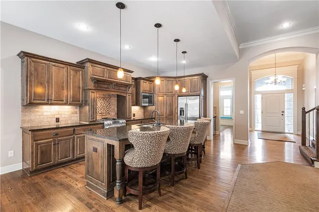 $810,000 | 15540 Eby Street, Overland Park, KS 66221