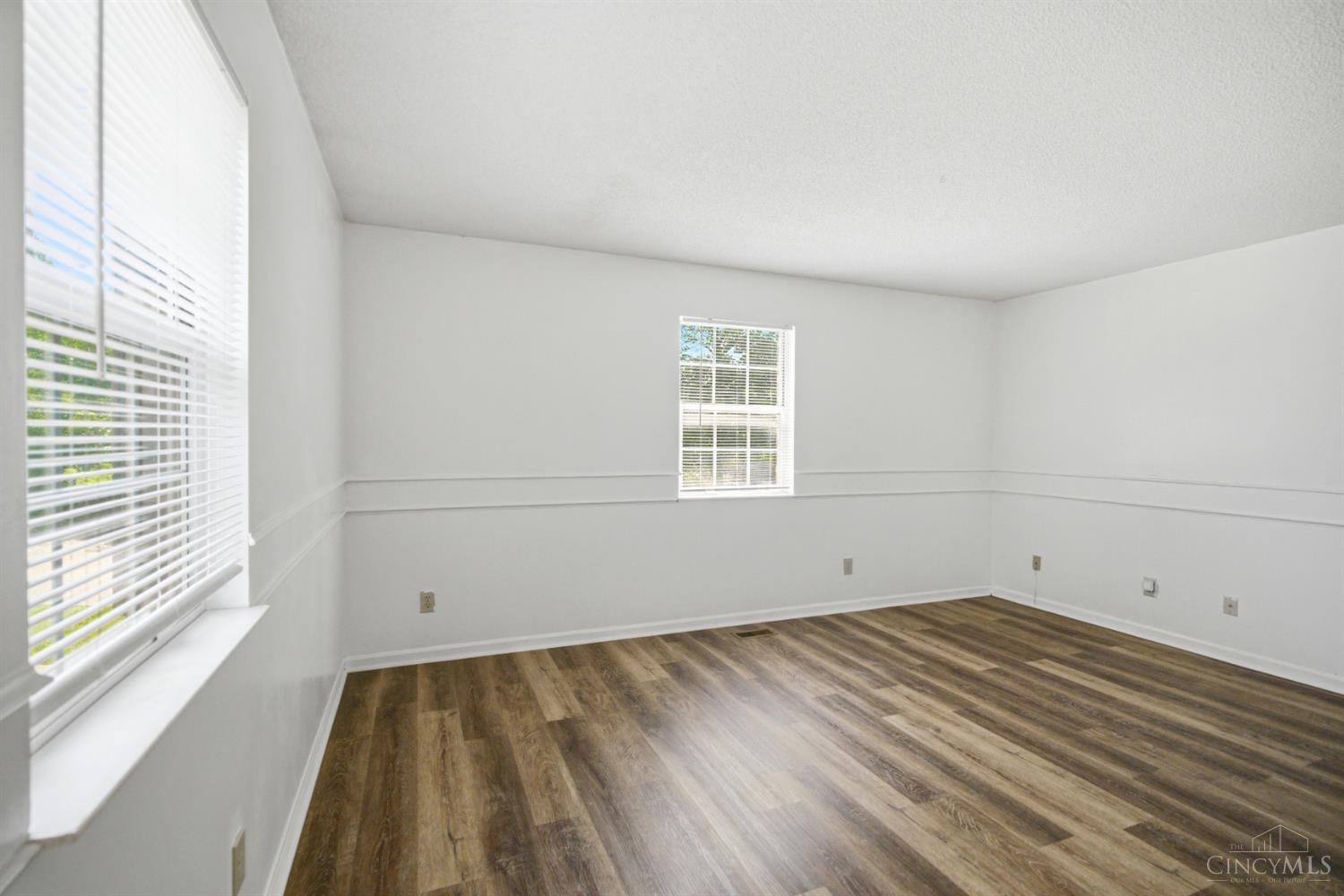 3435 Blue Rock Road Cincinnati, OH 45247 - Photo 27 of 49