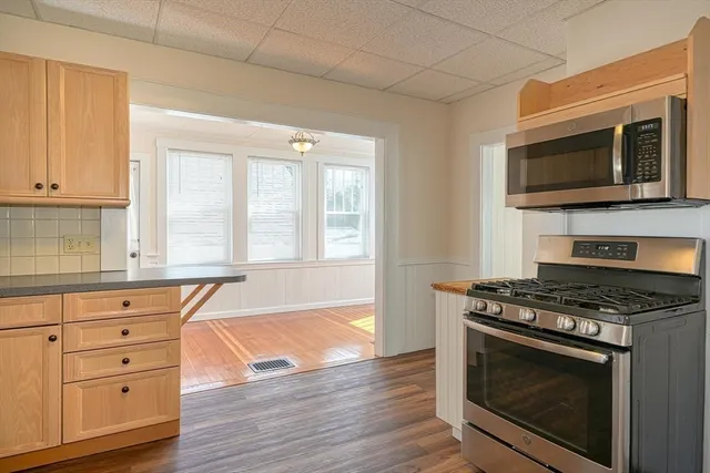 $1,850 | 319 Forge Village Road, Unit 1, Groton, MA 01450