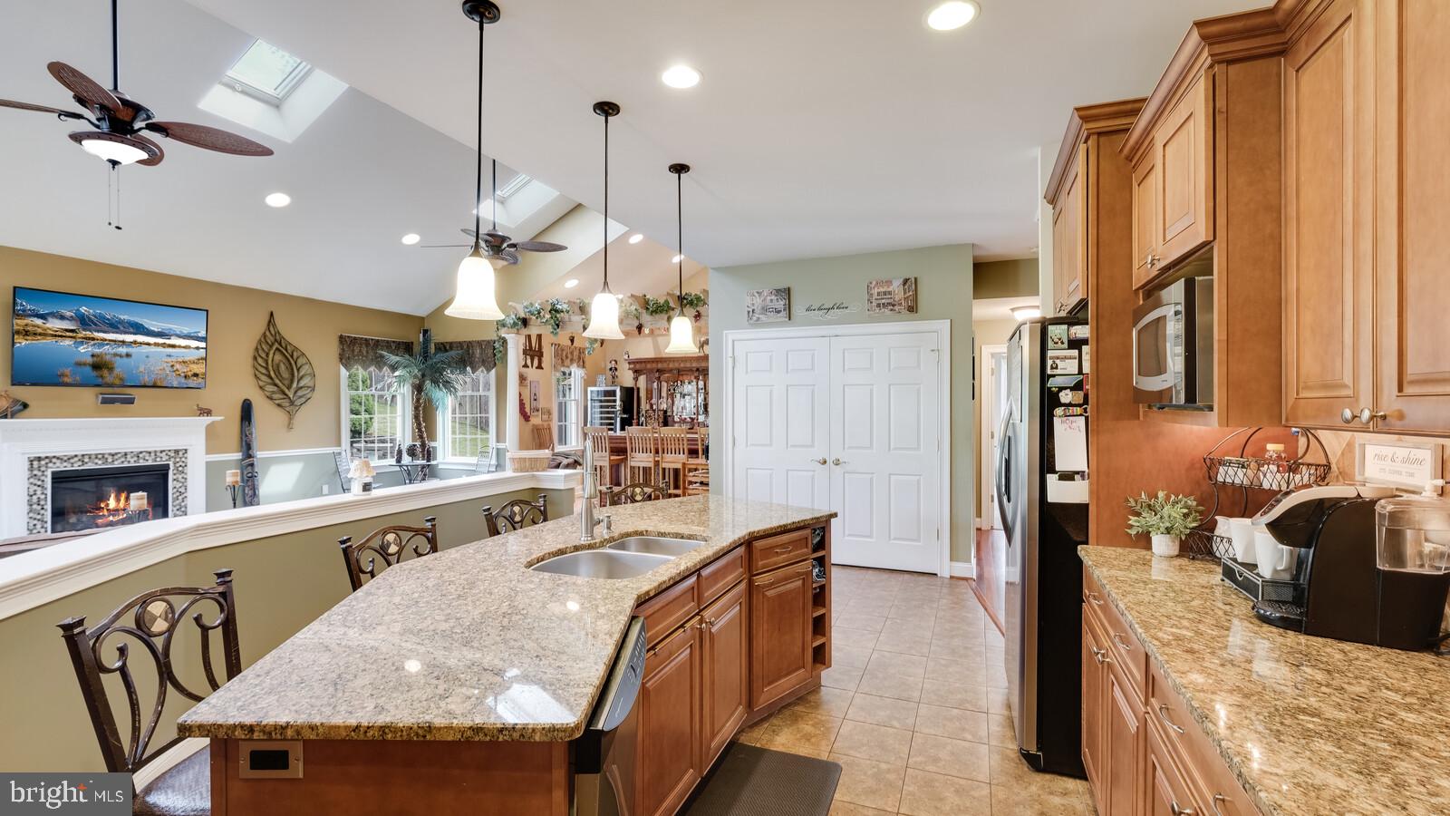 11 Camellia Road Levittown, PA 19057 - Photo 13 of 45 Kitchen