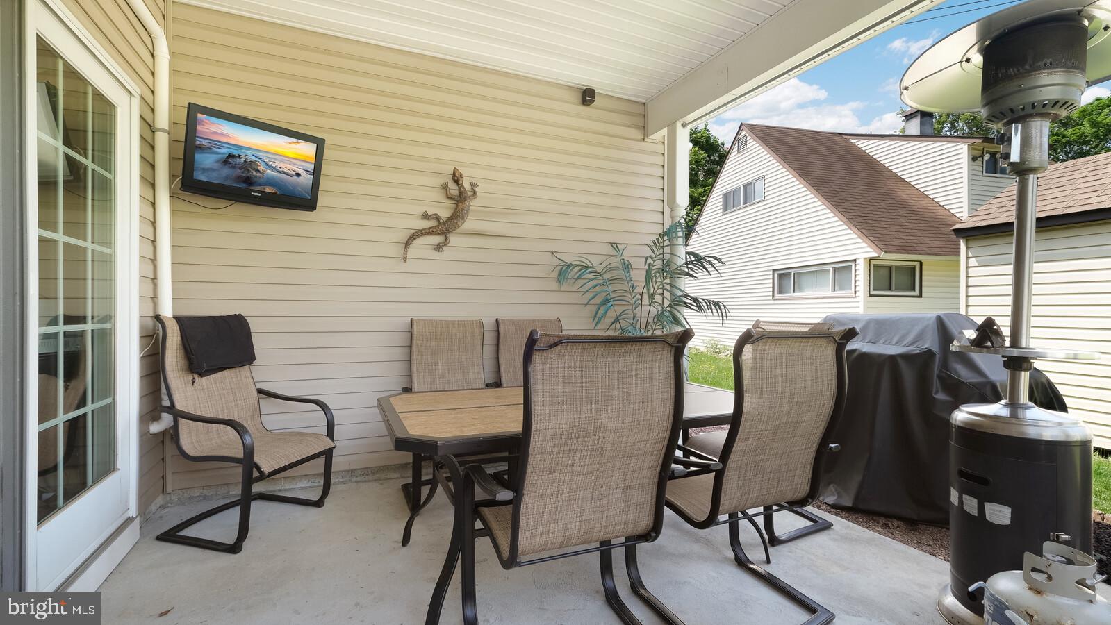 11 Camellia Road Levittown, PA 19057 - Photo 39 of 45 Back Patio