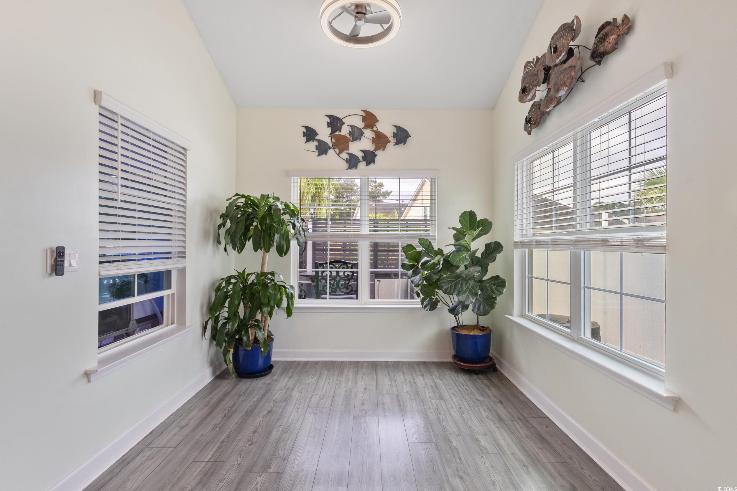 540 Canborough Lane Murrells Inlet, SC 29576 - Photo 33 of 40 Sunroom with vaulted ceiling
